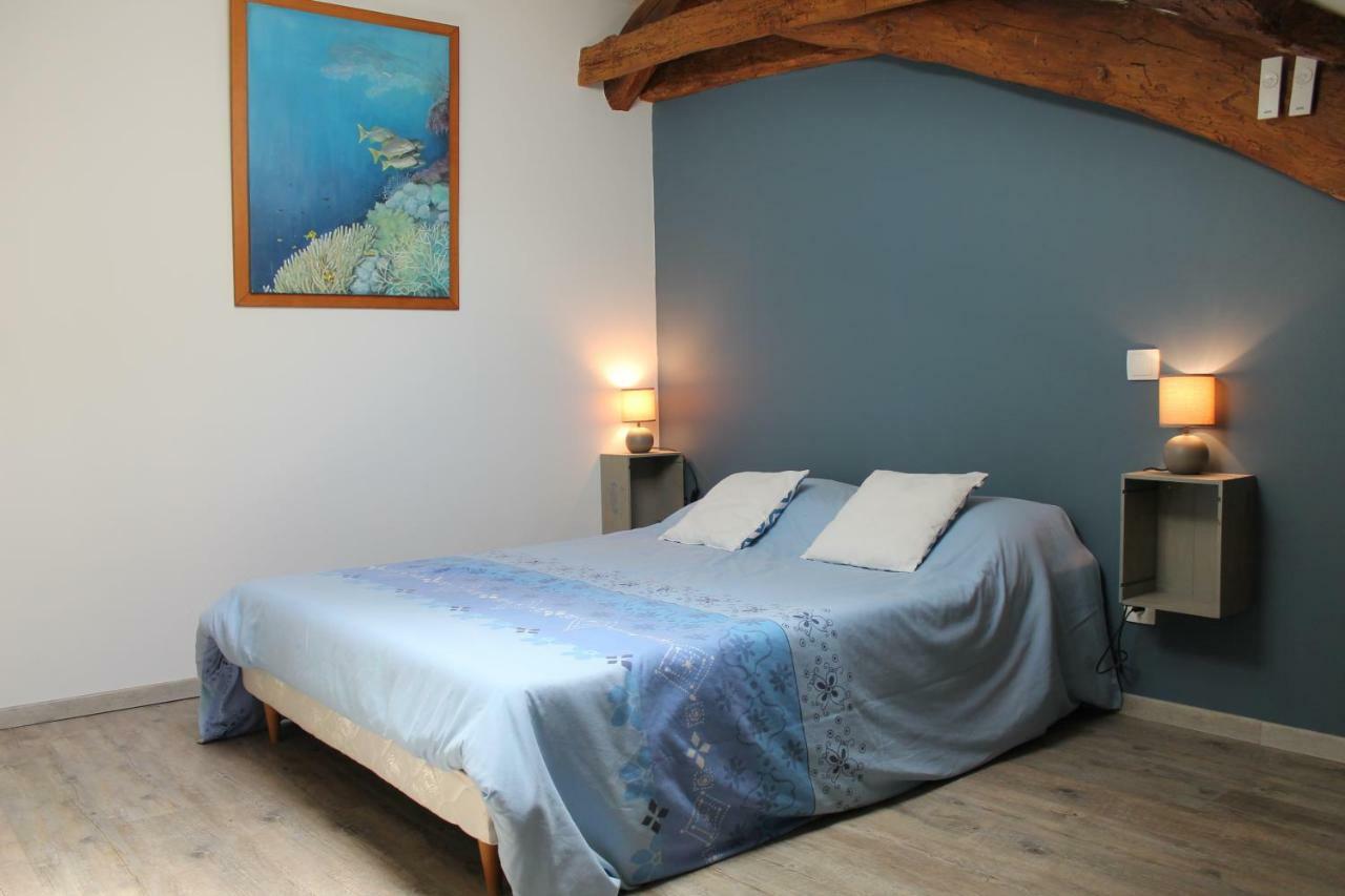 Gite Clodeguy Saint-Sylvestre-sur-Lot Exterior foto